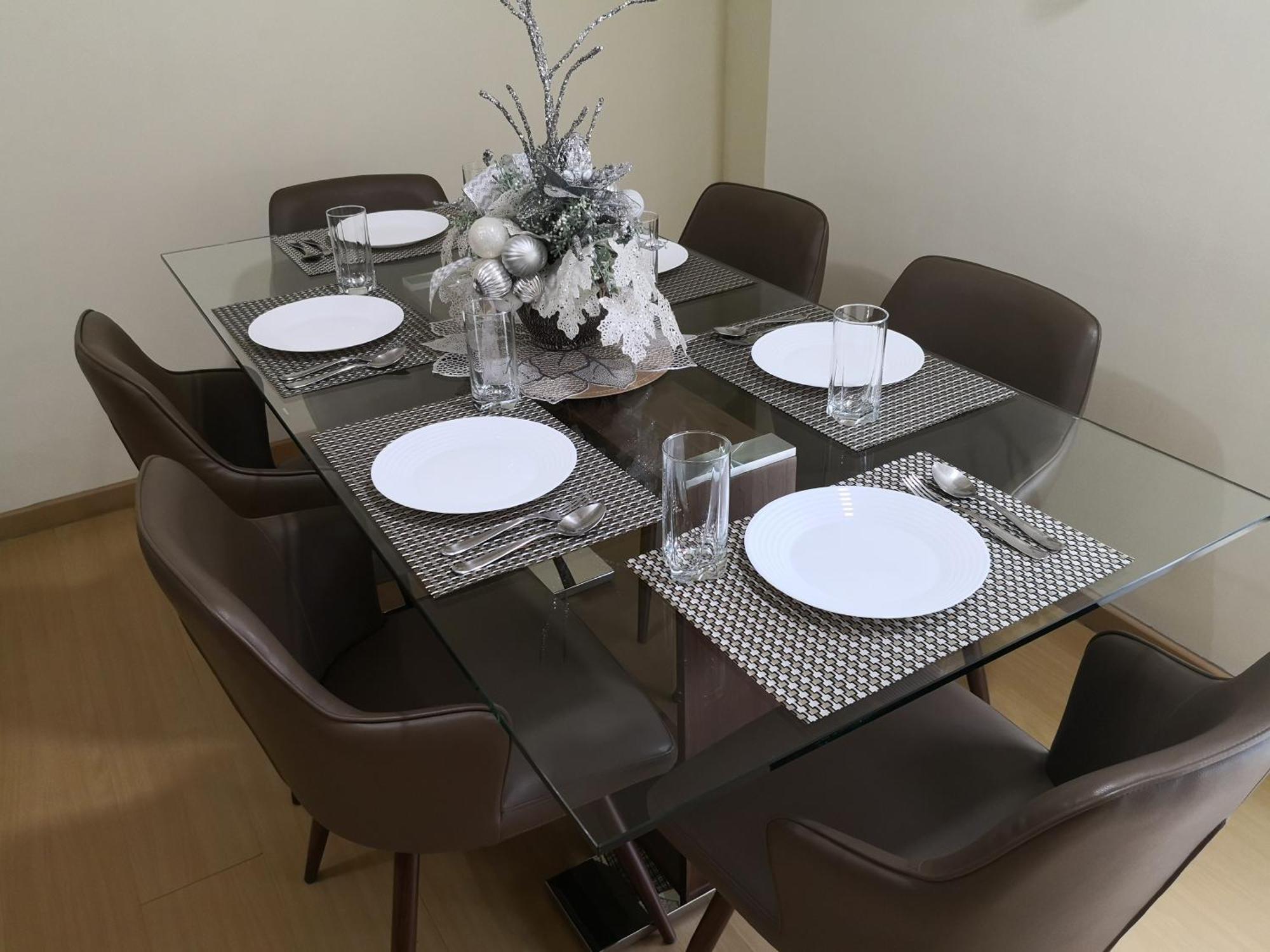 Avant At The 5* Taguig